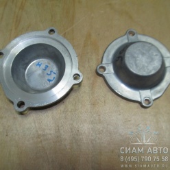 Крышка заднего подшипника промежуточного вала ZK6737D 1701-00303 (Y00763) Крышка заднего подшипника промежуточного вала ZK6737D 1701-00303 (Y00763)
