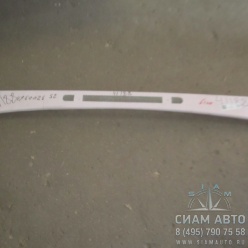 Панель между фарами XMQ6120 253200361 (41188) Панель между фарами XMQ6120 253200361 (41188)