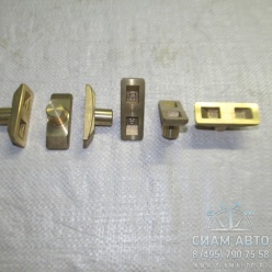 Сухарь вилки КПП (ползун) / 1272334003 / S6-90 (Z00083) Сухарь вилки КПП (ползун) / 1272334003 / S6-90 (Z00083)