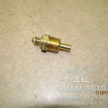 Датчик температуры масла масляного радиатора Allison ( 6118HGA) 3807-00010 (Y00243) Датчик температуры масла масляного радиатора Allison ( 6118HGA) 3807-00010 (Y00243)