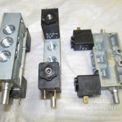 Пневмораспределитель двери автобуса МАЗ (с 2014г) 242-689200 (61399) Пневмораспределитель двери автобуса МАЗ (с 2014г) 242-689200 (61399)