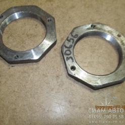 Гайка ступичная под ключ 98 dвнутр.68 (30656) Гайка ступичная под ключ 98 dвнутр.68 (30656)